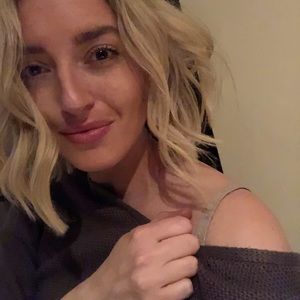 Meet your Posher, Caroline